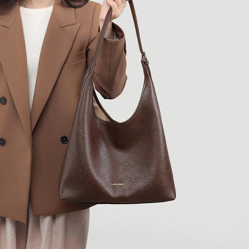 

Tote bag women s new leather women s bag summer large-capacity shoulder bag fashion commuter messenger bag