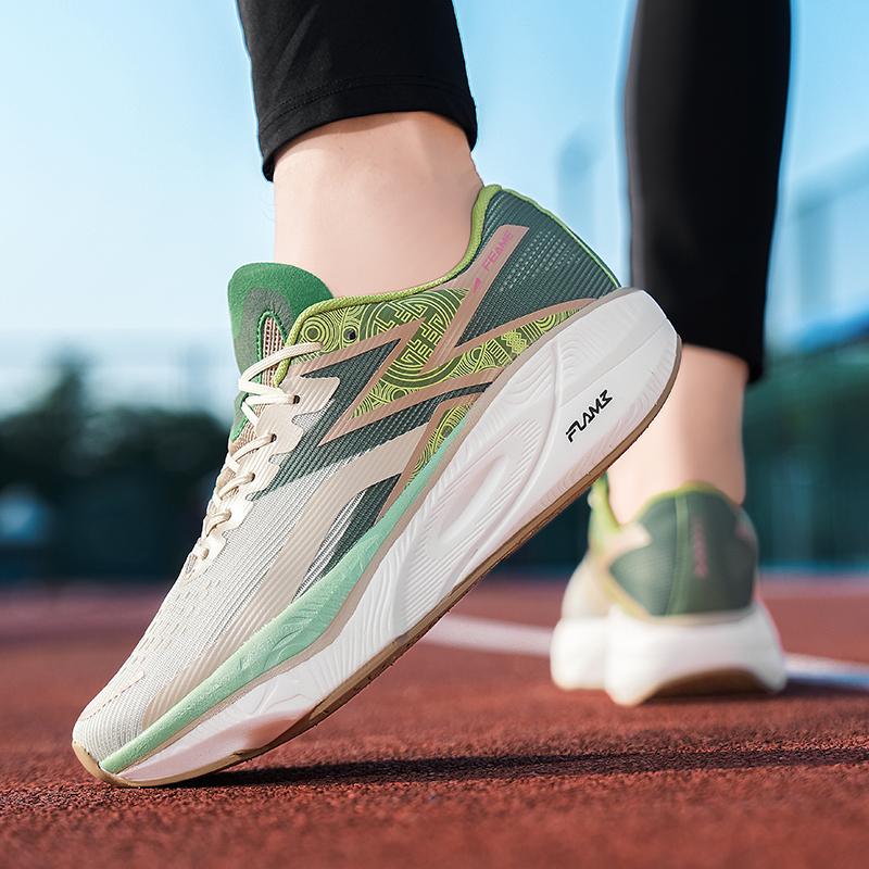 Laufschuhe Herren Leichtgewicht Atmungsaktiv Mesh Rutschfest Abriebfest Freizeitschuhe Herren Bequem Schnürschuhe Sportschuhe Herren