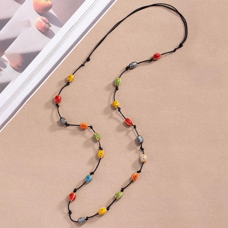 Fargerikt keramisk halskjede Boho-stil Håndlaget justerbart halskjede Enkelt vevd tau Keramisk halskjede Smykketilbehør Gaver