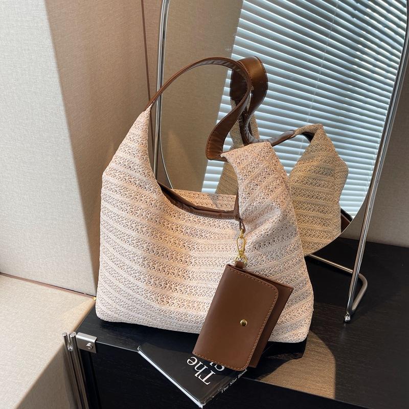 Stylish and simple hand-held straw bag, summer underarm woven bag, high-end lazy style shoulder bag