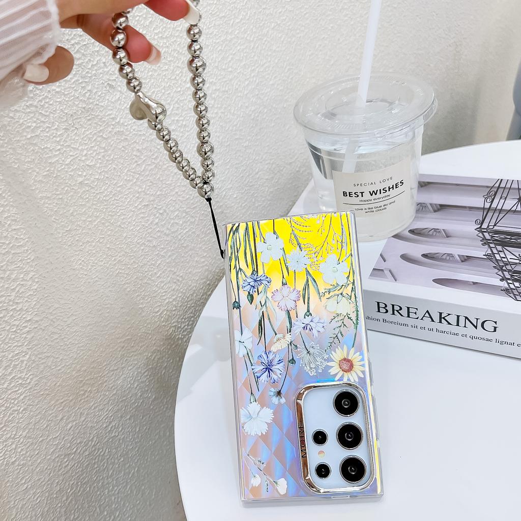 For Samsung Galaxy S24 Ultra Case TPU+PC Flower Pattern Laser Texture Phone Cover with Beaded Bracelet