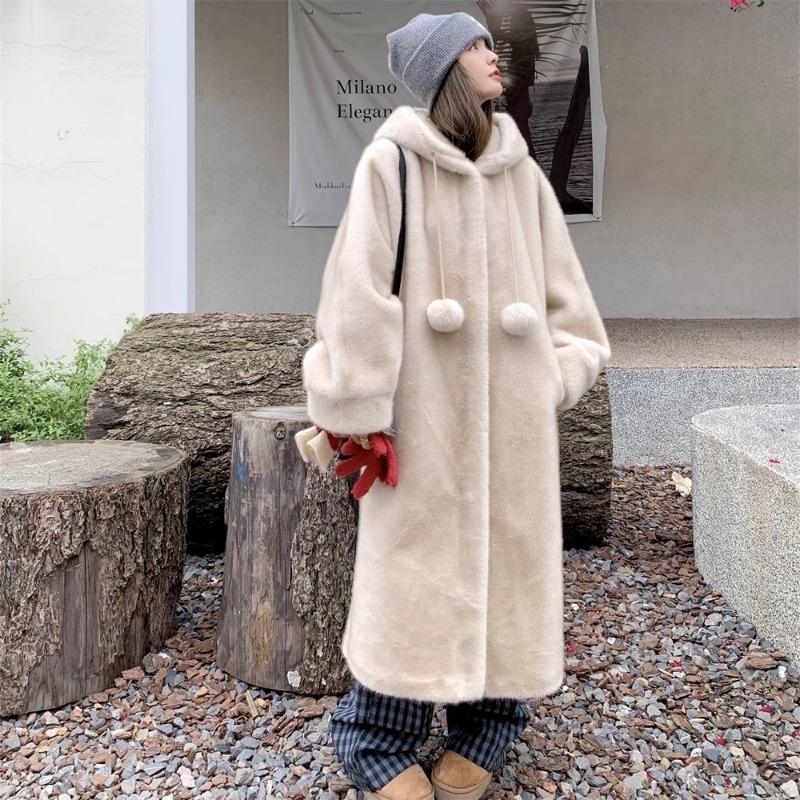 Niche hooded thickened medium and long imitation mink plush coat with integrated fur and environmentally friendly fur coat for winter