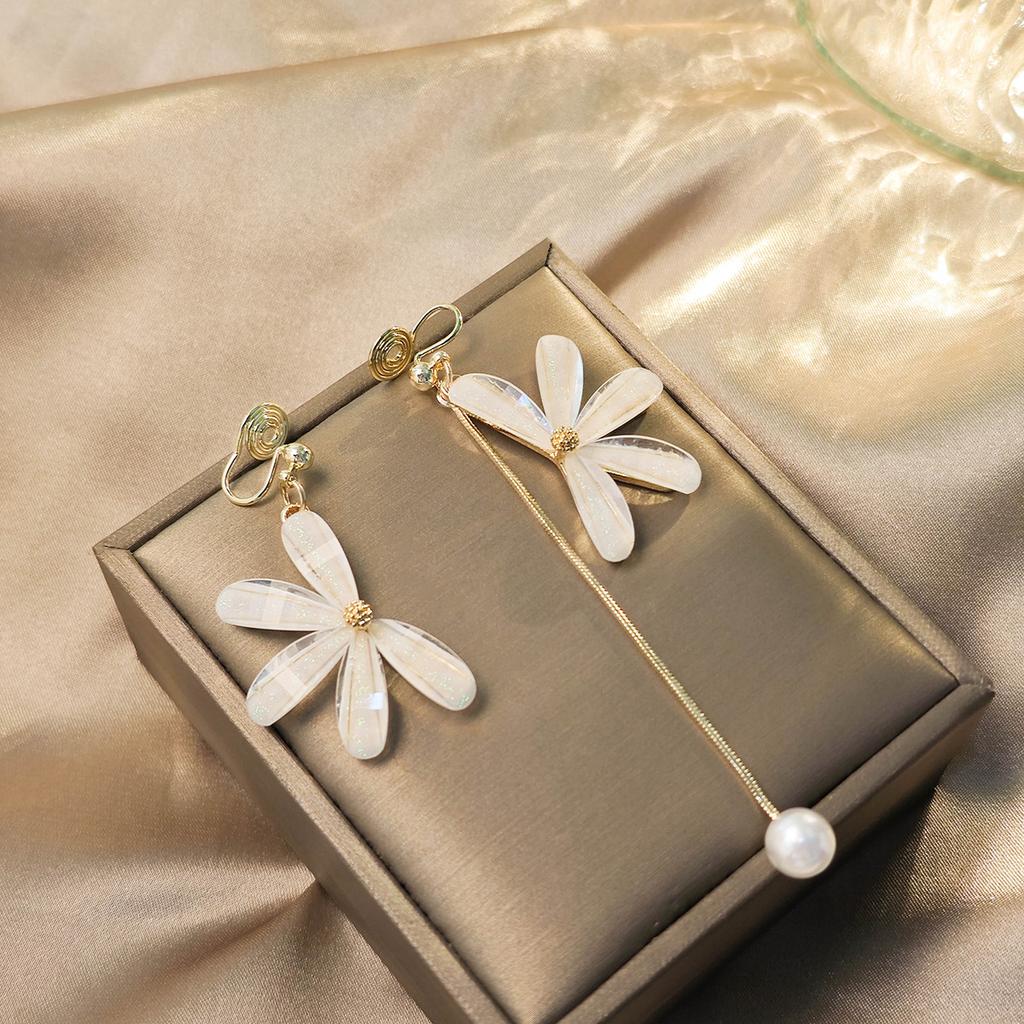 Silver needle super fairy Mori flower earrings, asymmetrical design, long fringed pearl earrings, no ear clips.