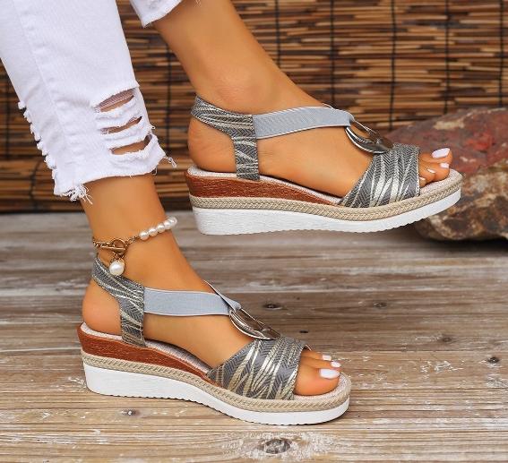 

Модные летние женские сандалии-слингбэки с имитацией ремешков, модная и элегантная обувь, женские сандалии с открытым носком 43