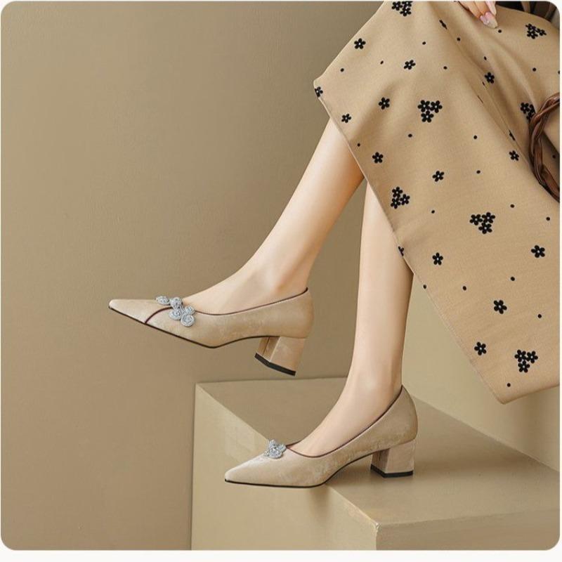 Escarpins à Talons Hauts Fins pour Femmes Style Chinois Décoration Boucle en Cristal Bout Pointu Peu Profond Concis Robe Chaussures de Fête Femmes