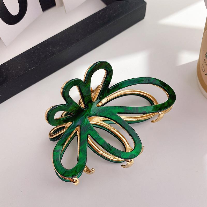 Elegant Butterfly Design Hair Claw For Women In Various Stylish Colors And Sizes