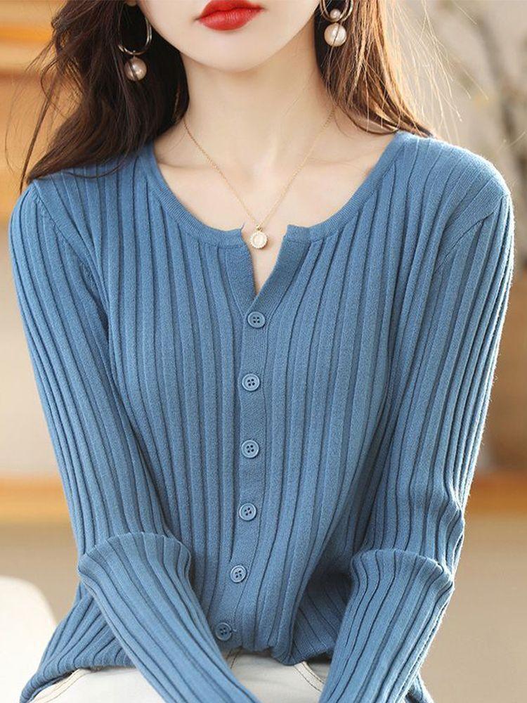 Women's Knitted Cardigan Round Neck Long Sleeved Sweater Solid Color Knitted Top for Autumn and Winter