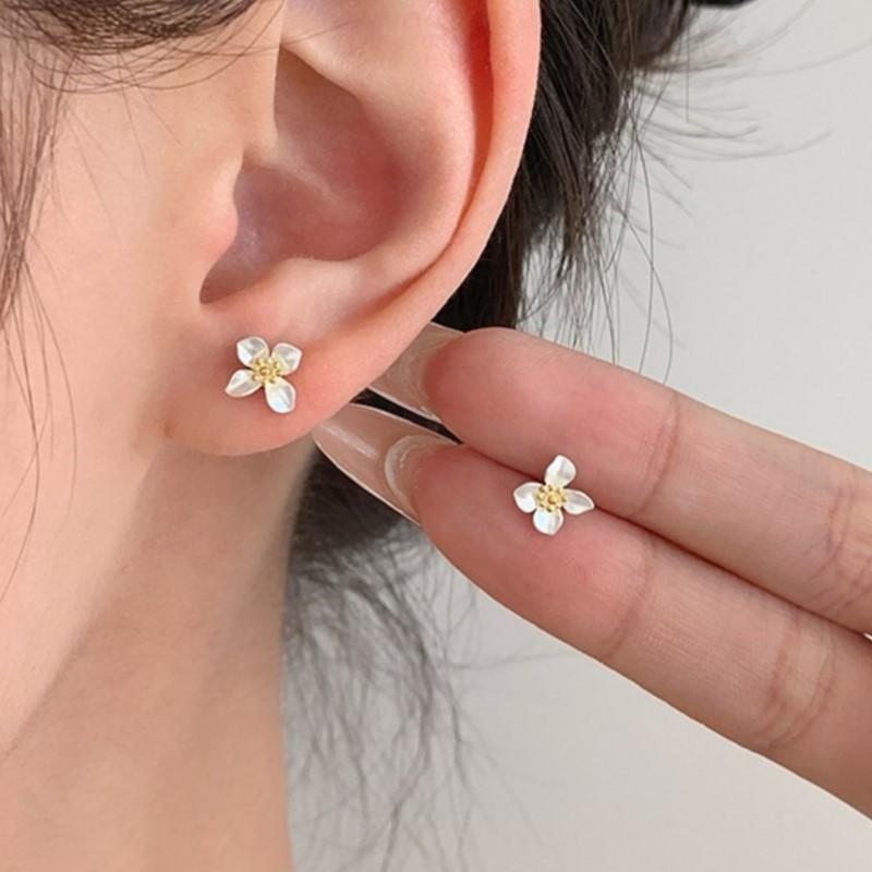 PANJBJ 925 Sterling Silver Flower Earring for Women Design Sweet Romantic Ins Extremely Small Jewelry Birthday Gift Dropshipping