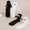 1 pár Club Celebrity Couple Socks Ins Fashion Legrační Kreativní Magnetická přitažlivost Ruce Černá Bílá Cartoon Eyes Couples Socks