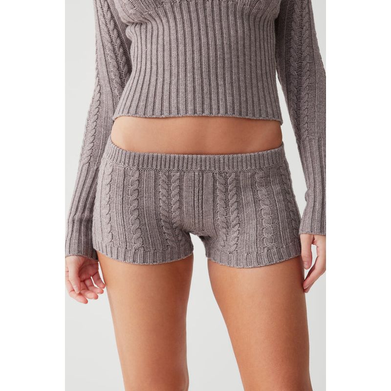 

Frankies/American Retro Sexy Cable Stitch V Neck Hooded Slim Fit Knitwear Sweater + Slim Fit Short Suit Grey Knitting shorts M