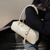 2025 autumn and winter new temperament high-end styling baguette bag trend large capacity fashion women's shoulder bag