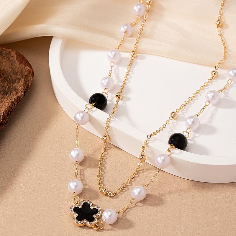 European-American Double-layer Pearl Flower Necklace: Elegant, Versatile Design for Daily Wear