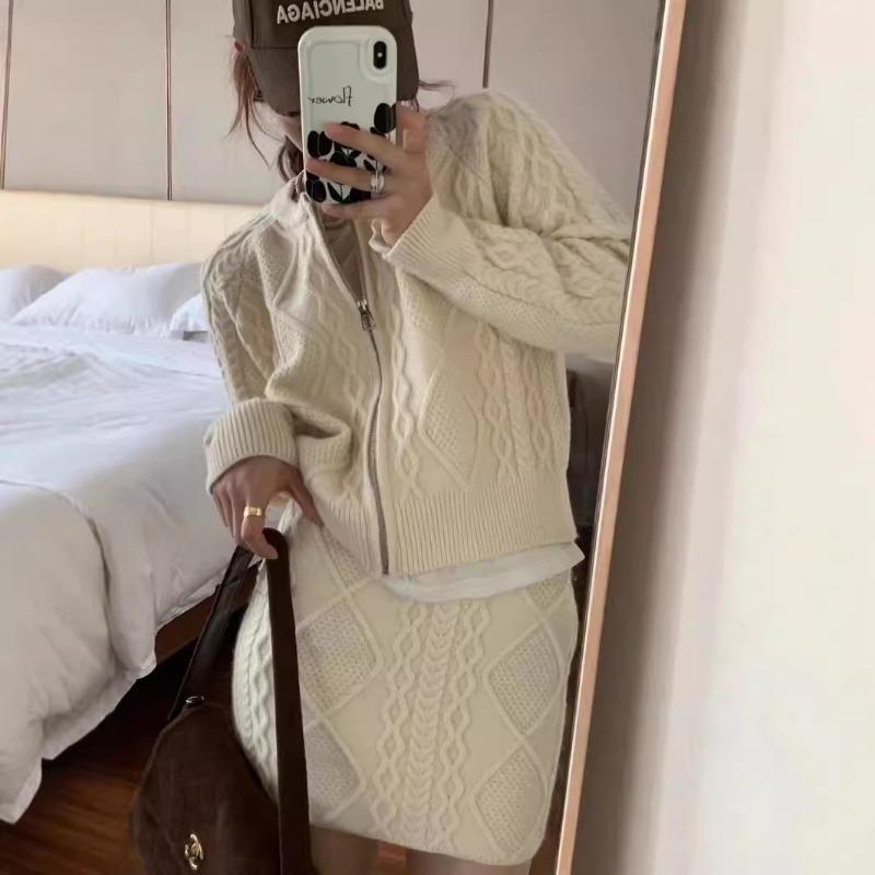 Autumn and winter new loose twist lazy jacket soft waxy hip skirt knitted zipper sweater cardigan suit women