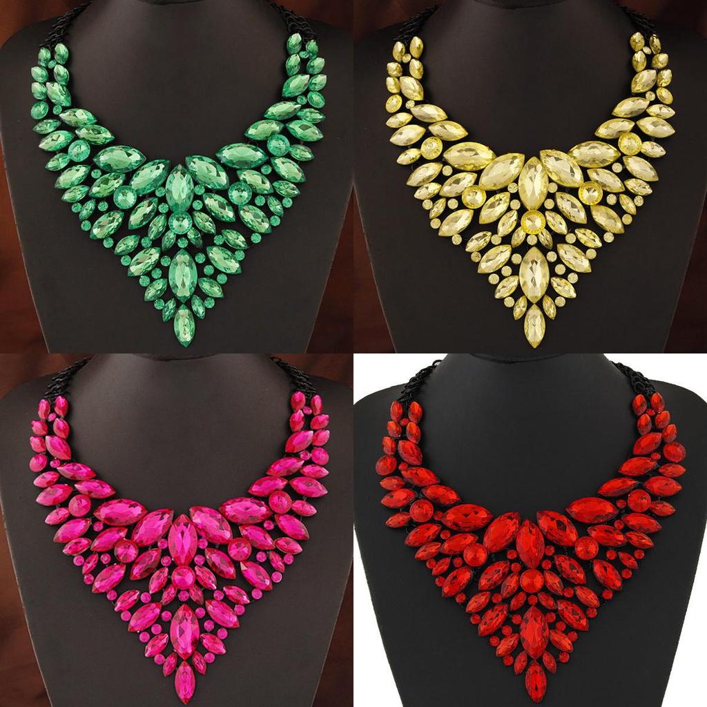 Fashion Geometric Alloy Pendant Necklace For Women With Gemstone Accents