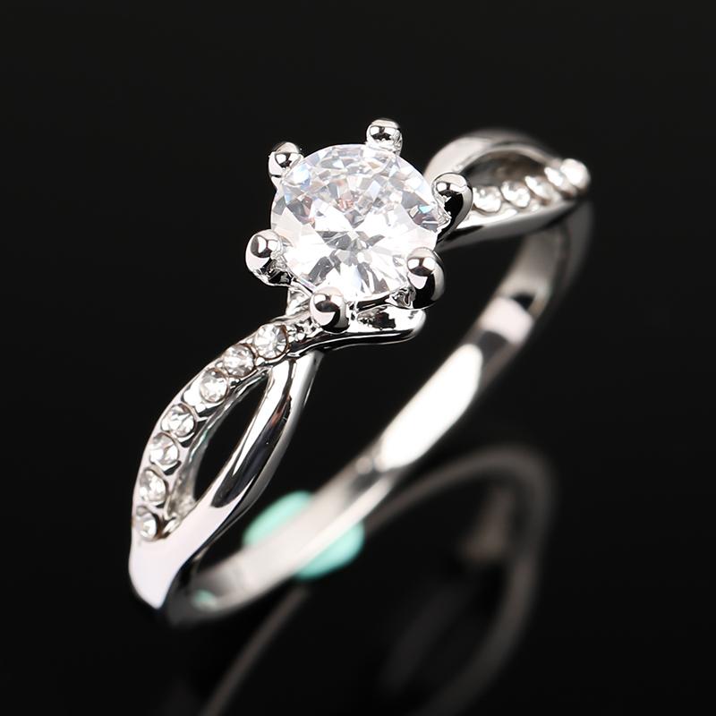 Classic Fashion Wedding Rings for Women Elegant Luxury Encrusted Zirconia Engagement High Quality Wedding Party Zircon Gifts