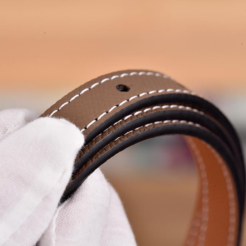 1,3 cm klasický opasok luxusný návrhár Slávna značka vysokokvalitné kožené horúce dámske opasky na šaty