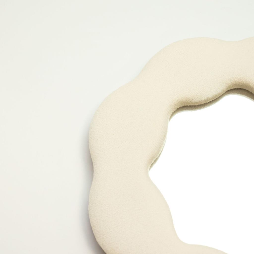 Miroir Ondulé Doux – Fleur – Pierre (25.4x25.4x2.3cm)