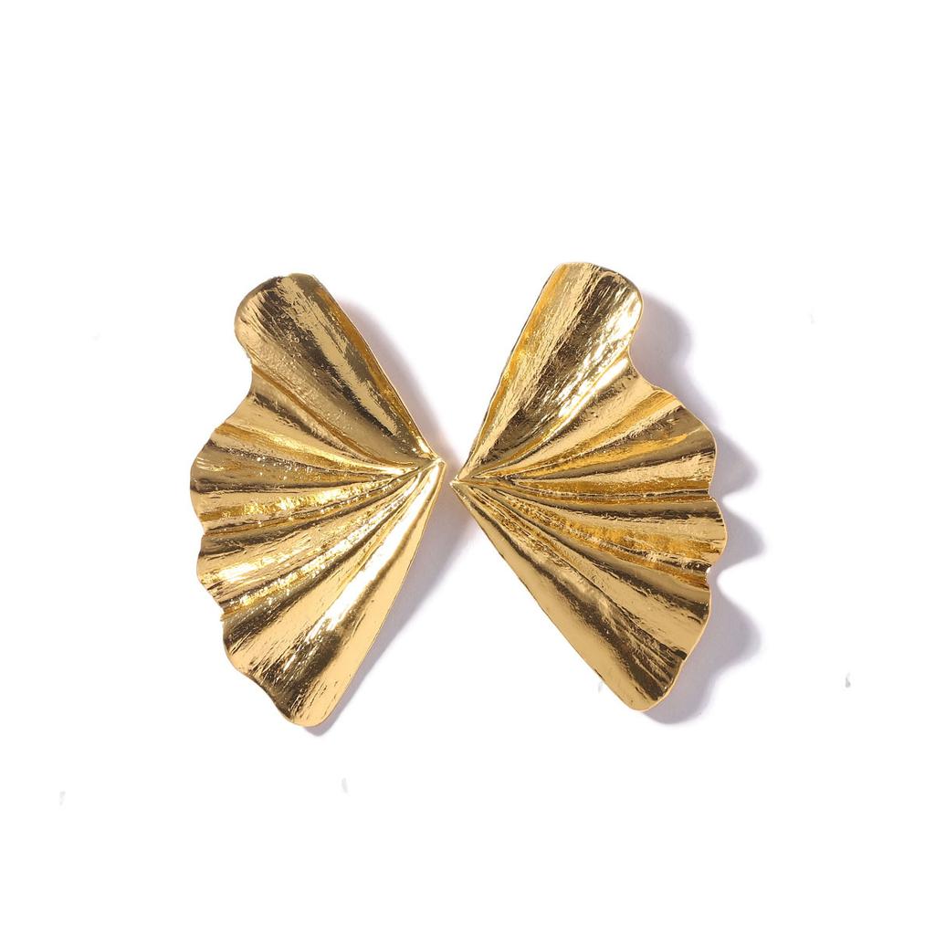 Exaggerated sense of high-end Vintage fan-shaped leaf temperament stud earrings simple and versatile cold wind