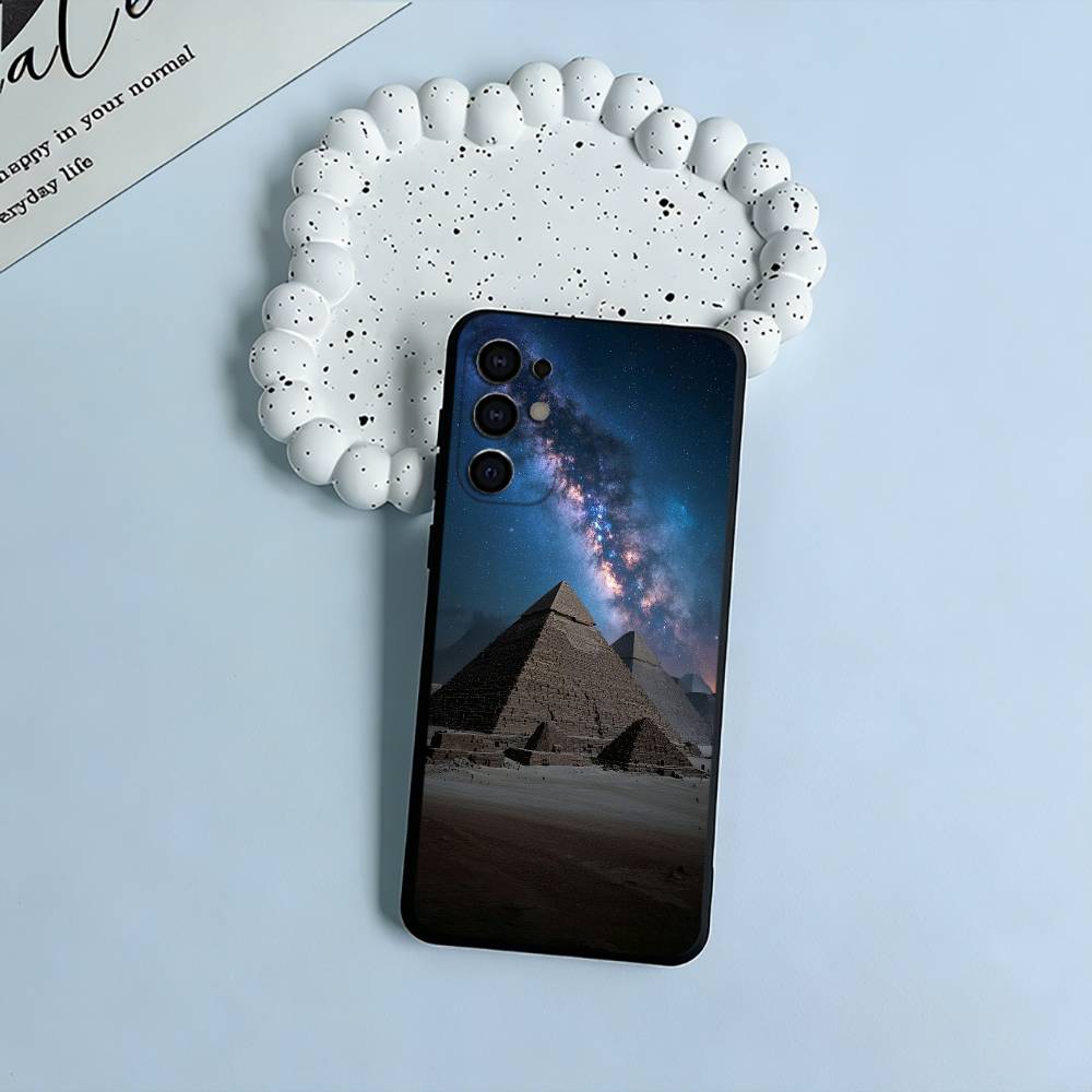 The E-Egyptian -P-Pyramids Black Soft Silicone Phone Case for Samsung S25, S24, S21, S22, S23, S30, Ultra, S20, Plus, FE, Lite
