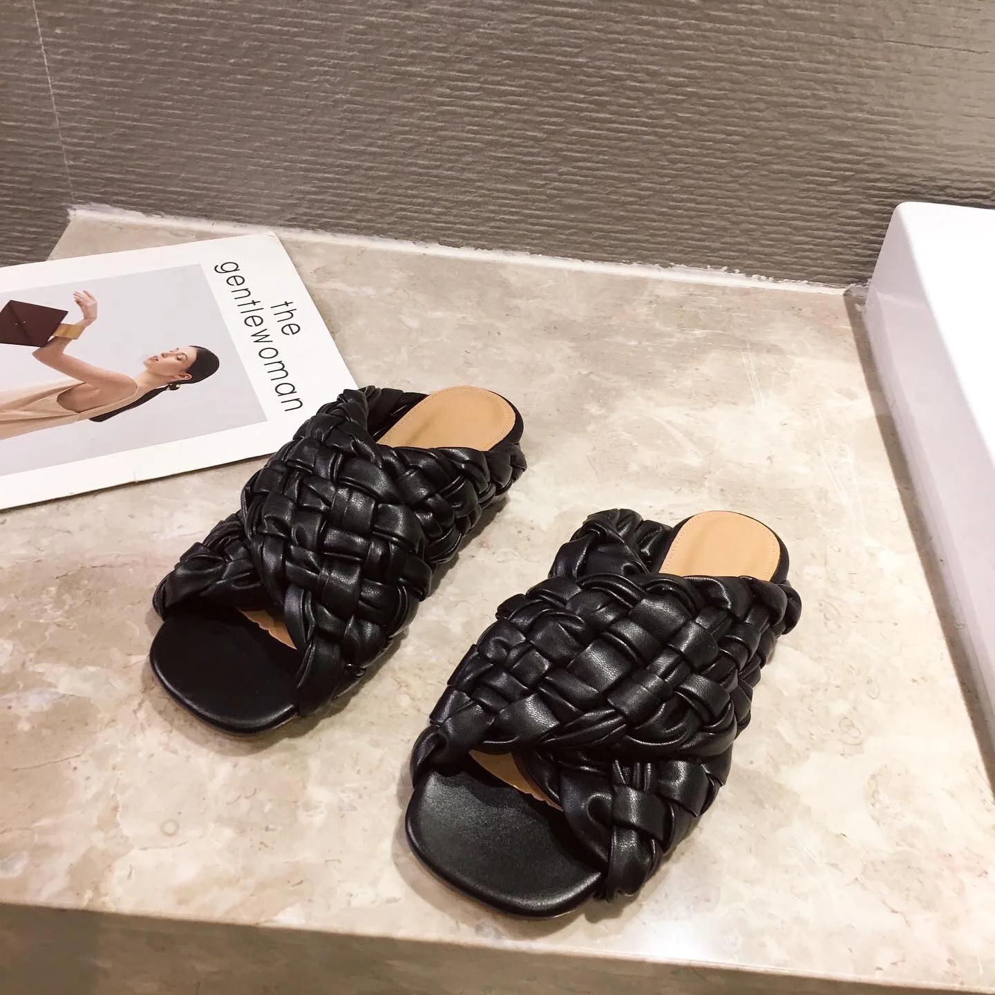 

2024 Женские летние шлепанцы высокого качества с открытым носком на плоской подошве, повседневные тапочки для отдыха, сандалии, женские пляжные шлепанцы tyu78 41 чёрный