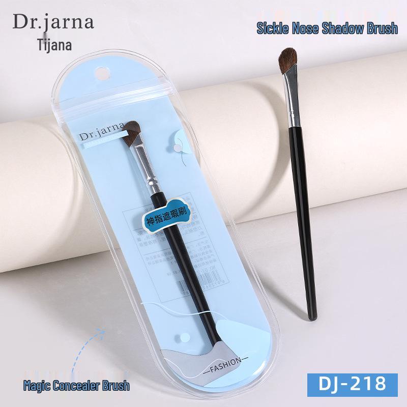 

Tijuana Slanted Contour & Shadow Blending Brush - Pony Hair