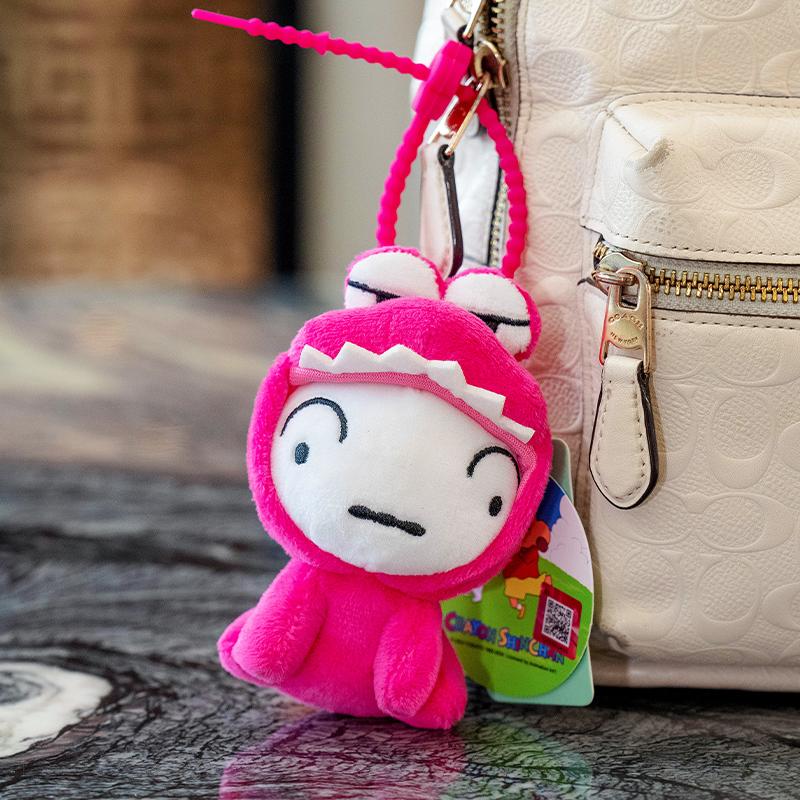 Kawaii Cute Crayon Shin-chan Translator Pendant Plush Doll Car Keychain Cute Bag Car Pendant Children's Birthday Gift
