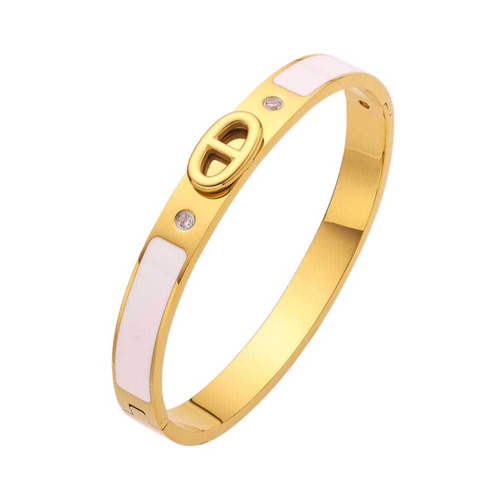 18K Gold-Plated Stainless Steel Pig Nose Bracelet with Zirconium Detailing
