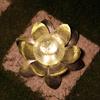 Solar-Lotus-Riss-Gartenlampe