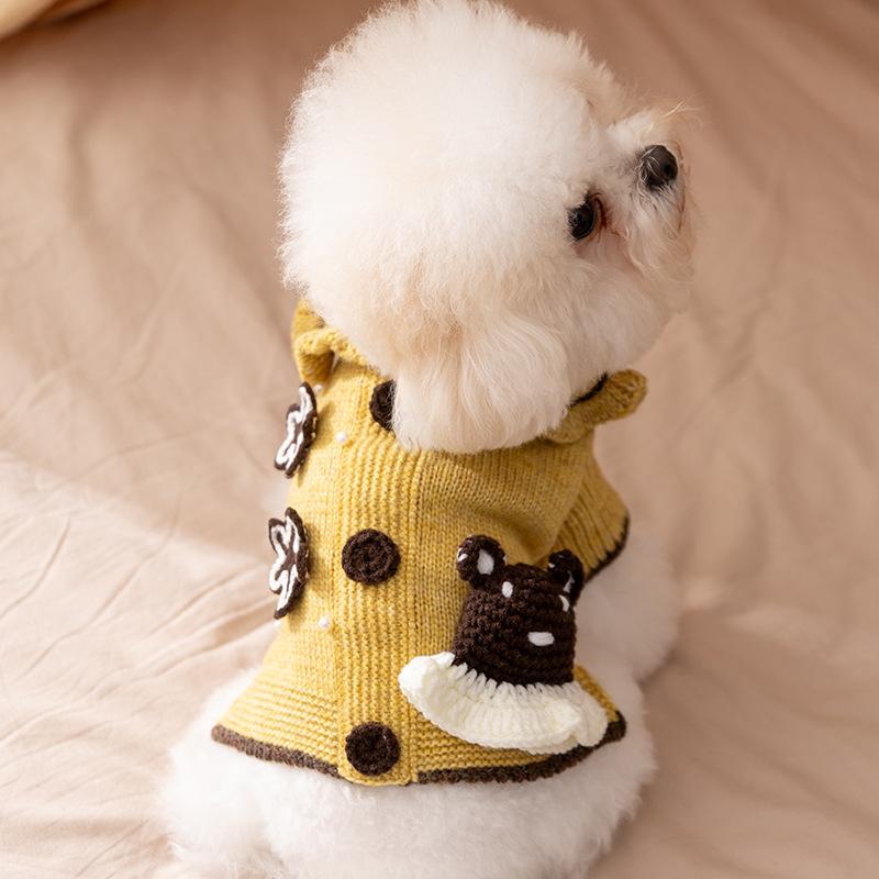 Autumn and winter dog clothes princess wind cute bear star sweater warm knitted sweater teddy small dog pet clothes
