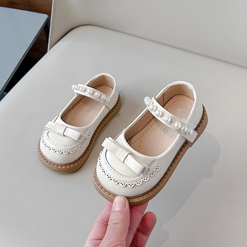 

Весенняя обувь для девочек Новая модная универсальная кожаная обувь Комфортная мягкая подошва Противоскользящая обувь принцессы Изысканная простая ретро-детская обувь 24insole15cm бежевый