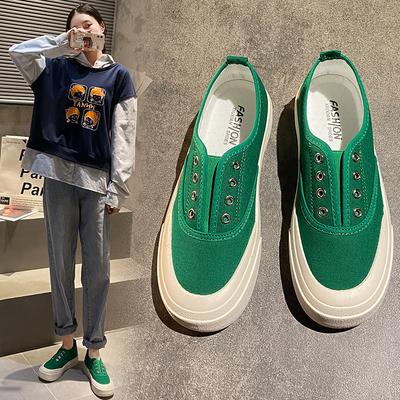 Zapatos de lona de plataforma de un pedal perezoso de suela blanda para mujer verano 2025 nuevos transpirables casuales versátiles zapatos de tabla zapatos de mujer