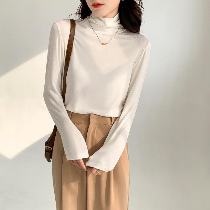 White brushed thickened turtleneck bottoming shirt for women in autumn and winter new loose and slim long-sleeved T-shirt for women with pile collar