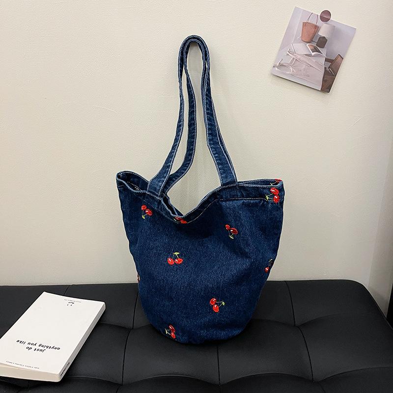 

2025 autumn and winter new casual bucket bag fashion personality trend shoulder bag niche design women s bag темно-синий