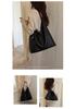2026 Summer Woven Texture Shoulder Bag: Fashionable, Simple Bucket Design, High-Style Handbag for Daily Commute