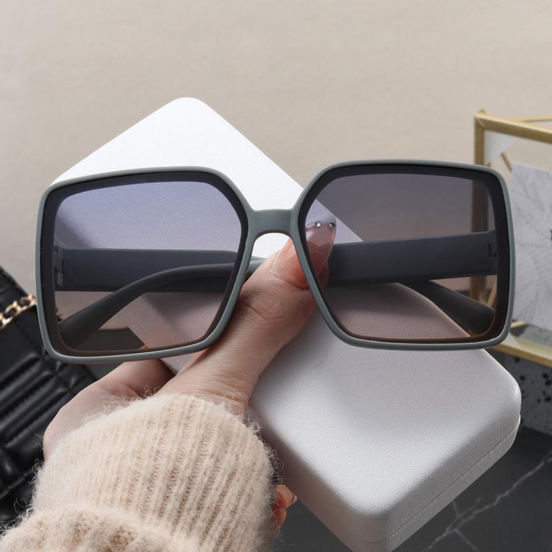 Vintage Retro Style Sunglasses Women High Quality UV400 Protection Woman Glasses Driving Travelling Female Sunglass
