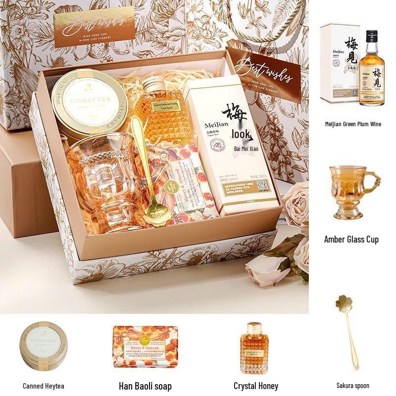 

Women s Day Practical Gift Set