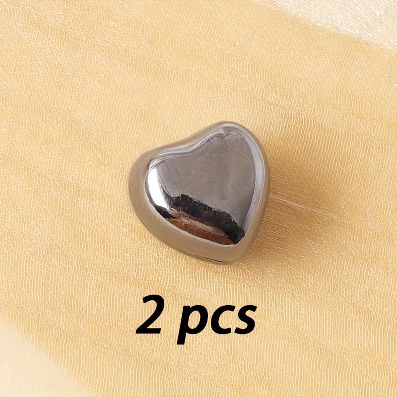 2 Stück Modischer Herzförmiger Magnetischer Befestigungsclip, Mehrfarbiger Abnehmbarer Magnetischer Druckknopf, Geeignet zur Befestigung von Hemden, Kragen, Hosenbeinen, Manschetten, Schals