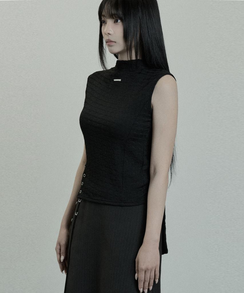 ETRE AU SOMMET Scarf Wrinkle Slit Top (Black)