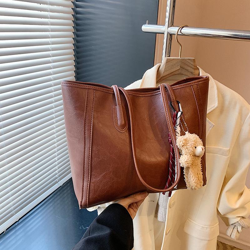 Large Capacity Minimalist Tote Bag for Women Soft Faux Leather Shoulder Handbag