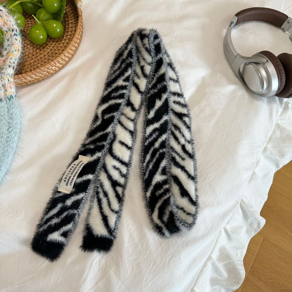 Korean Version New Slim Rainbow Splicing Plush Warm Scarf for Women's Spring Autumn Fashion Versatile and Cute Decorative Scarf