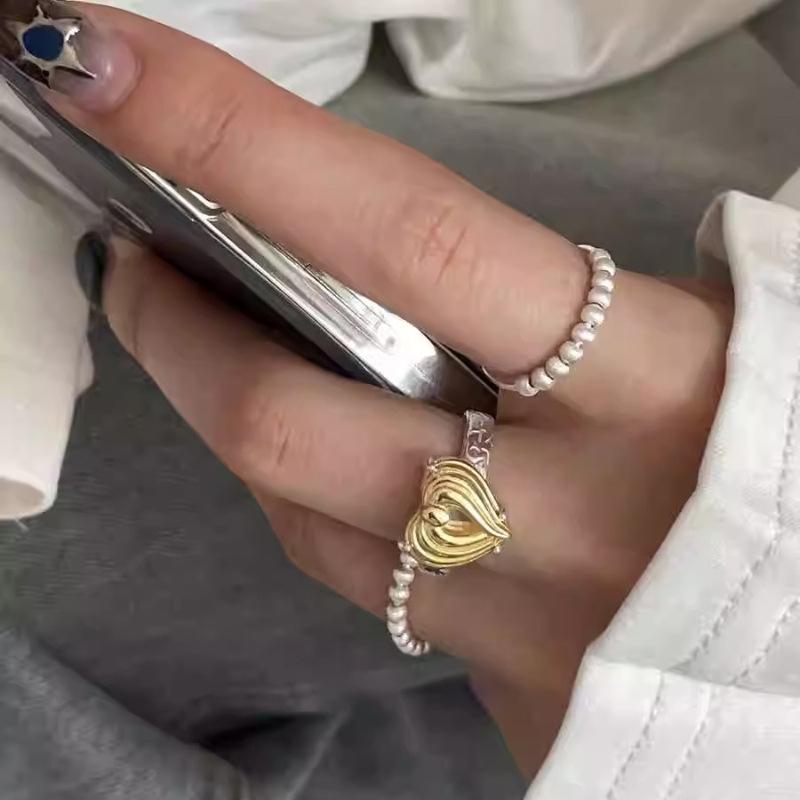 Trendy Women's Heart Ring: Versatile, Fashionable, Adjustable Color Block with Small Beads