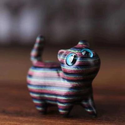 Sandelholz geschnitzte Figur Kawaii Regenbogen Auto-Dekoration Tier-Skulptur Büro