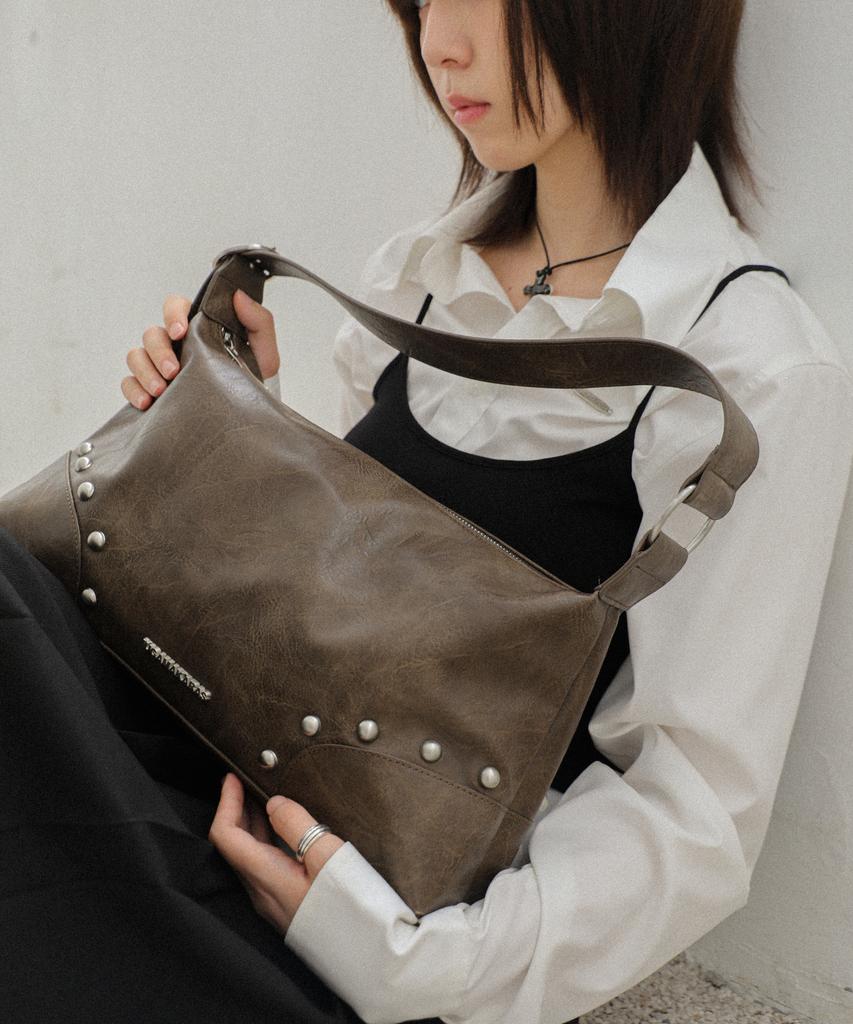 Iugamakaras Studded Hobo Bag (Brown)