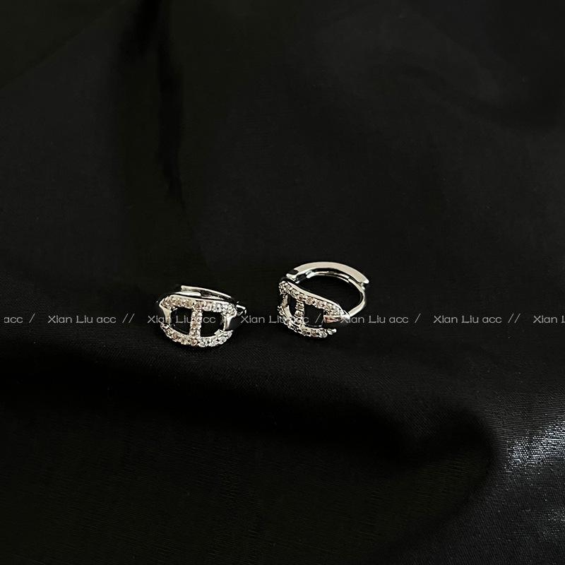 Изысканные минималистичные серьги-каффы на ухо в виде пятачка из циркония для женщин