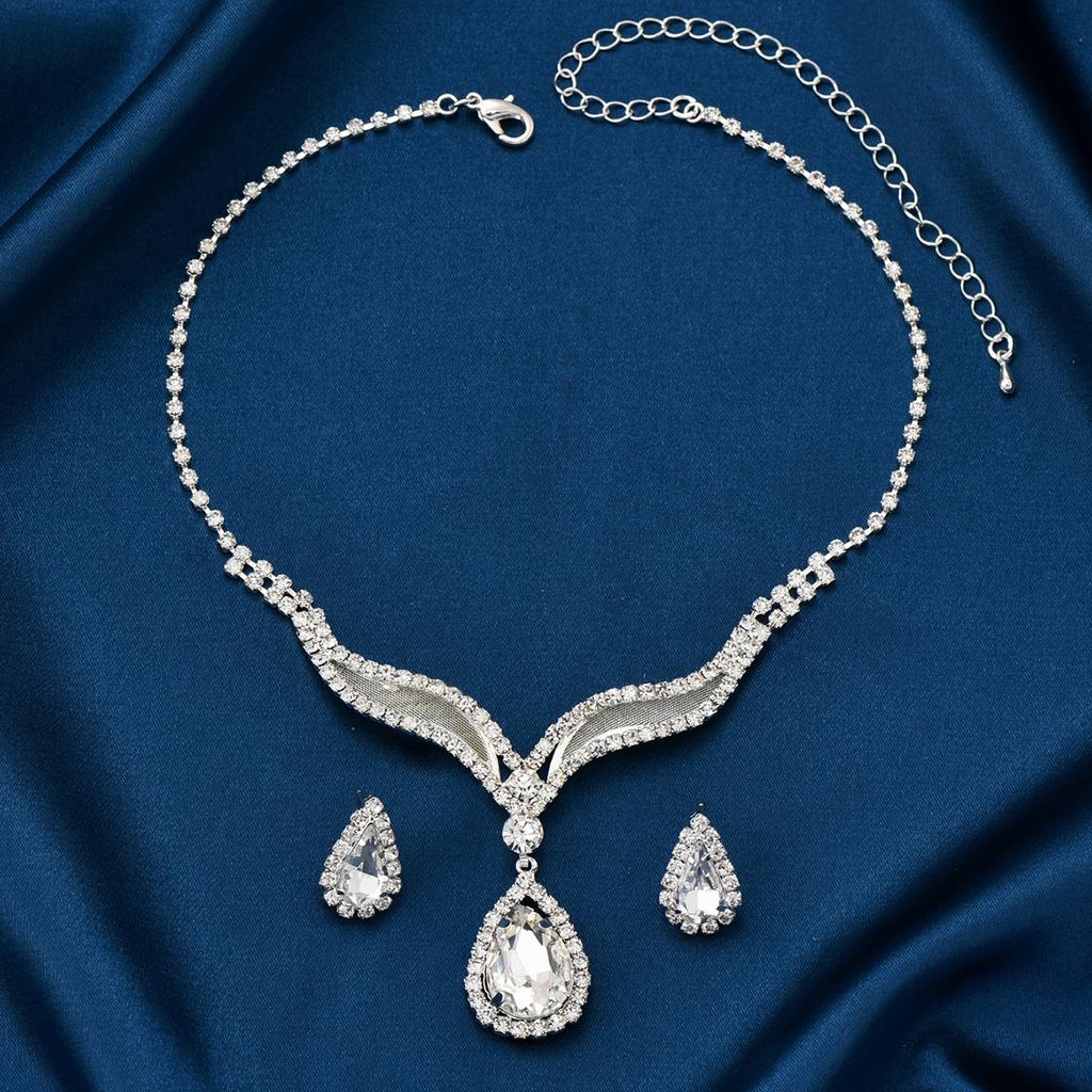 Damenmode, leichter Luxusstil, Kronen-Halskette, Ohrringe, Schmuckset, hochwertiges Gefühl, Hochzeitsfeier, Urlaubsaccessoires