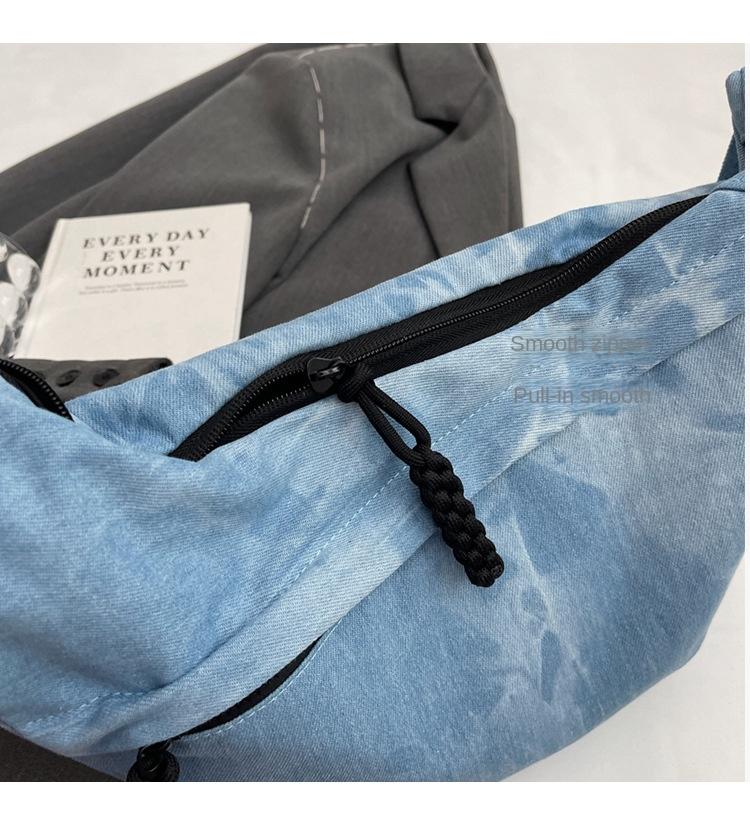 Damska torba na ramię typu Hobo na co dzień