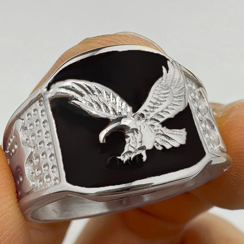 Huitan Vintage Eagle Rings for Men/Women Punk Hip Hop Unisex Jewelry Black Red Enamel Flying Eagle Biker Rings Daily Party Gift