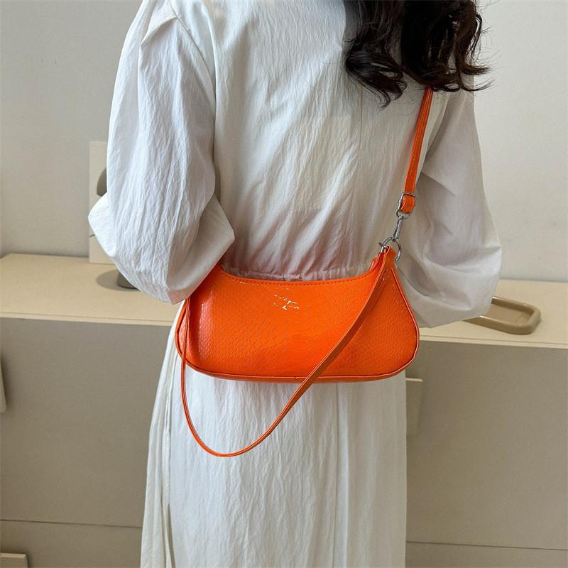 Women's Shoulder Bag 2023 Spring New Arrival Chic Color Block Casual Commuter Crossbody Bag