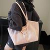 Wholesale Fashion Versatile Portable Tote Bag 2025 New Casual Fashion Shoulder Bag Crossbody Bag Women's Bag