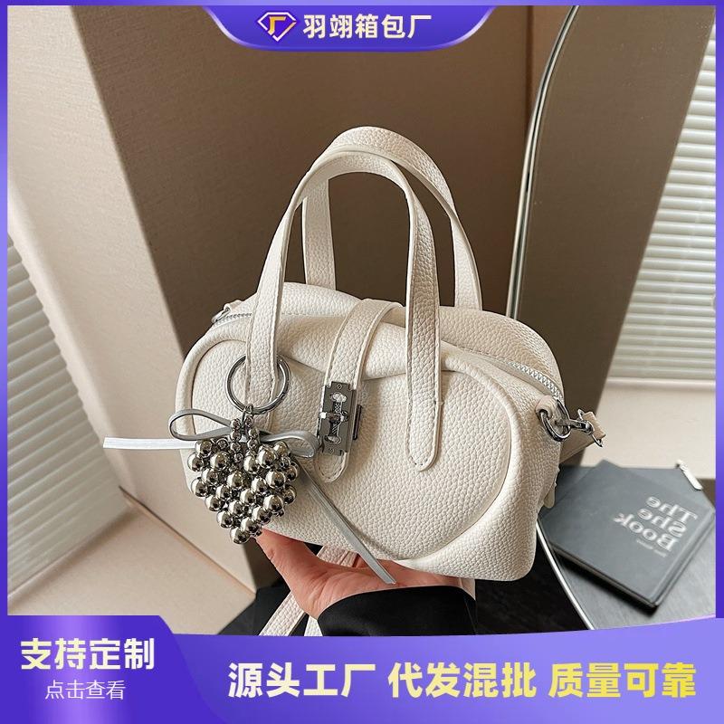 Nischen-Tasche Damen große Kapazität neue Sommer Casual Messenger Bag tragbare Pendler-Kissen-Tasche